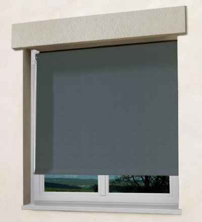 Store extérieur vertical