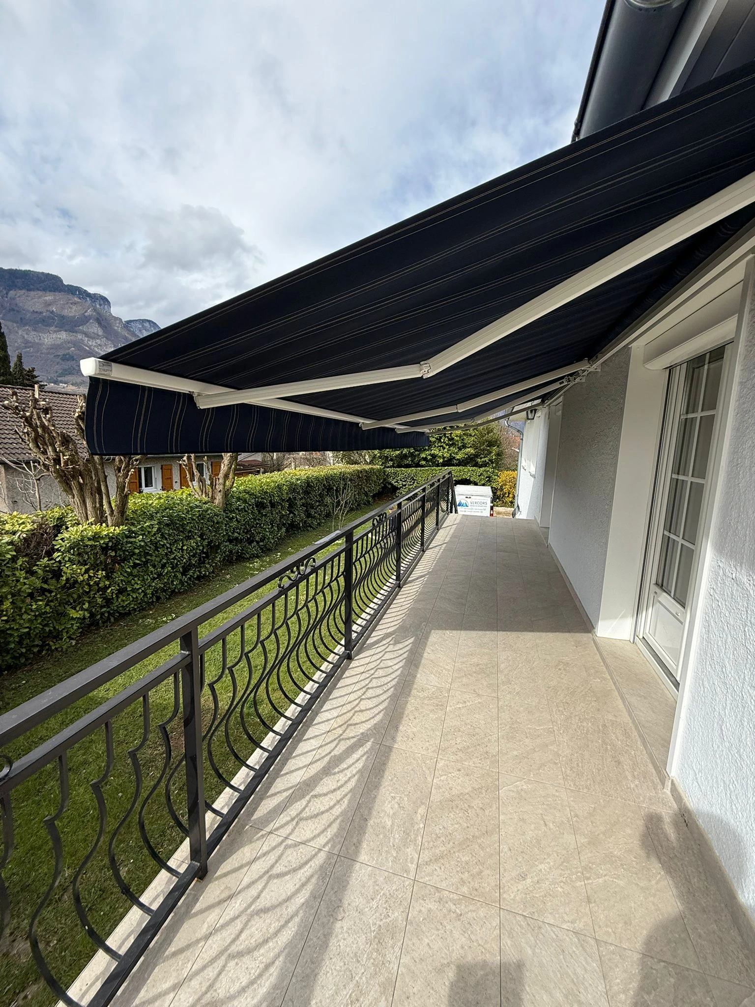 Stores extérieurs grande dimension